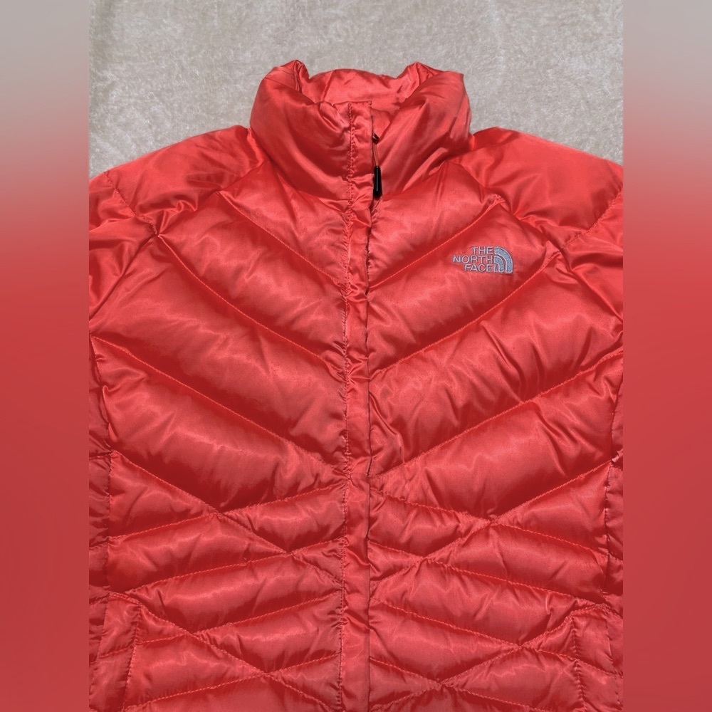 The North Face Puffer Coat - Picture 2 of 13